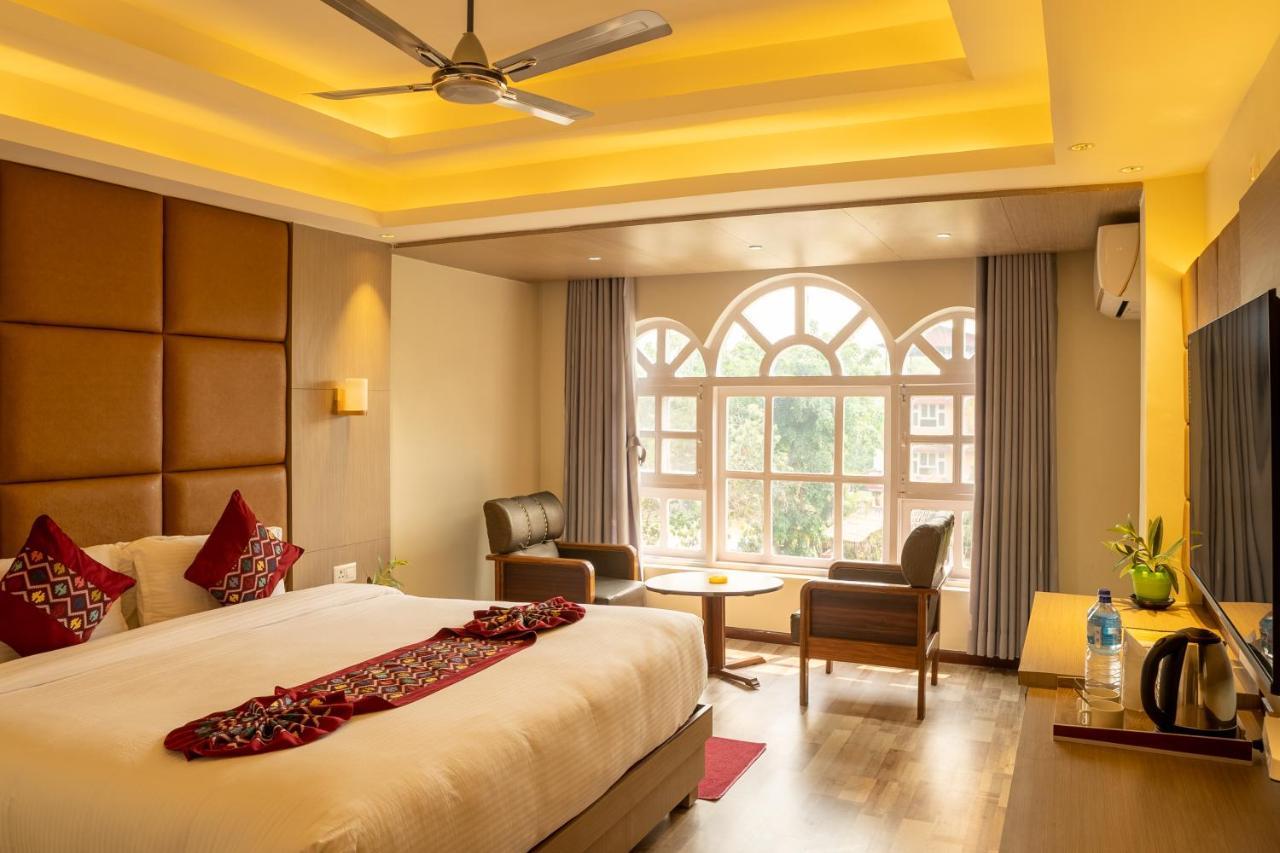 Avocado Orchid Resort Hetauda Buitenkant foto